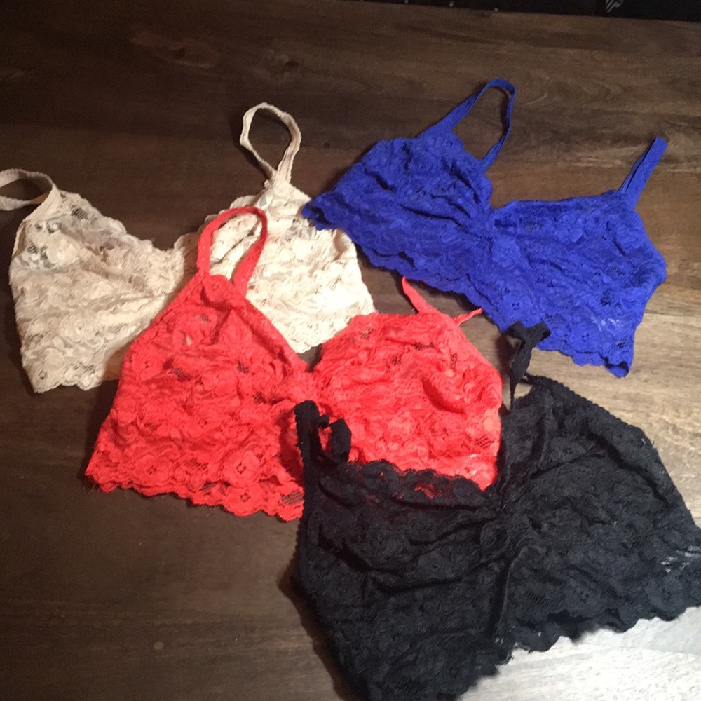 Set of 4 lace bralettes. Black, cream, coral, blue